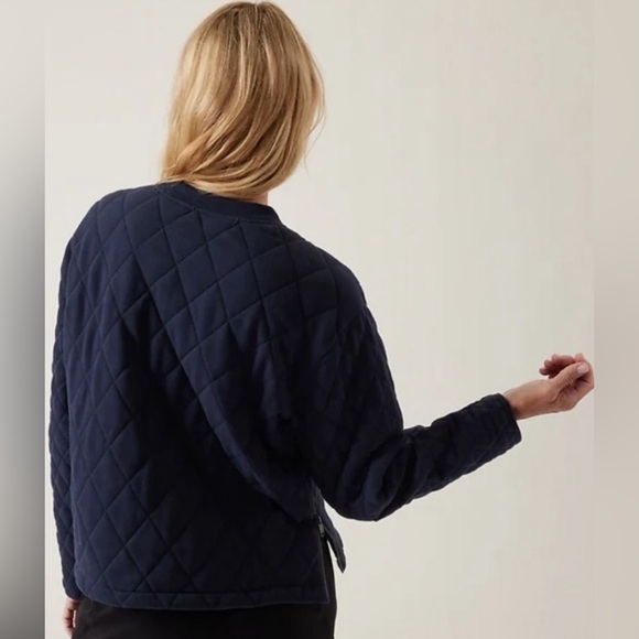 NWT! Athleta Navy Blue Retroplush Quilted Crewneck Sweatshirt- Size XS - Picture 2 of 6